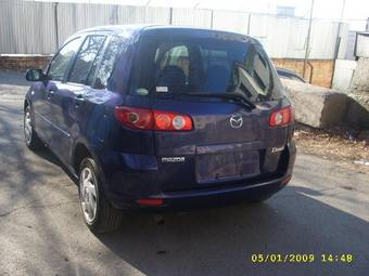 2004 Mazda Demio Photos