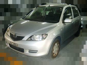 2004 Mazda Demio Photos