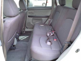 2004 Mazda Demio Photos