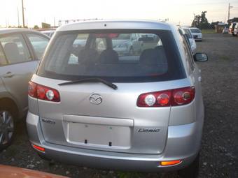 2004 Mazda Demio Photos