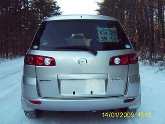 2004 Mazda Demio Photos