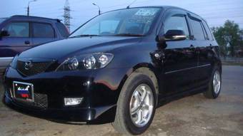 2004 Mazda Demio Photos