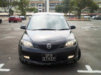 2004 Mazda Demio Pictures