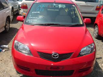 2004 Mazda Demio Pictures