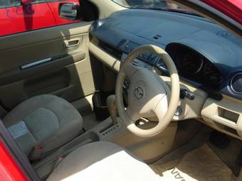 2004 Mazda Demio Pics