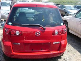 2004 Mazda Demio Pictures