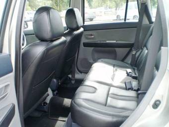 2004 Mazda Demio Pics