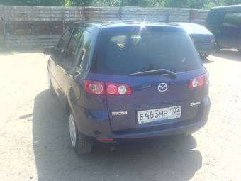 2004 Mazda Demio Pictures