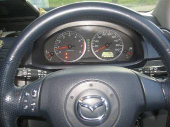 2004 Mazda Demio Pics