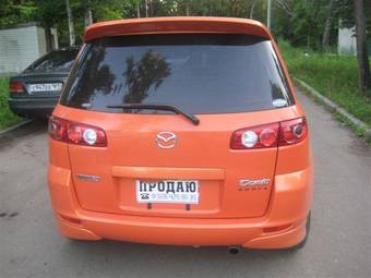 2004 Mazda Demio Pictures