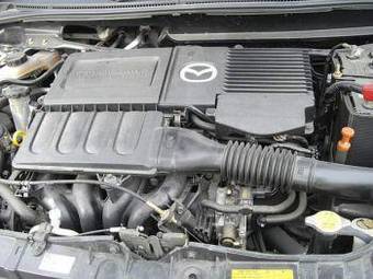 2004 Mazda Demio Pictures