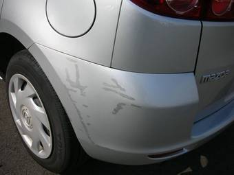 2004 Mazda Demio Photos