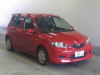 2004 Mazda Demio Pictures