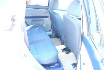2004 Mazda Demio Pictures