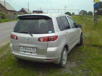 2004 Mazda Demio Photos