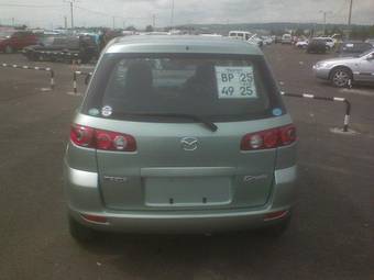 2004 Mazda Demio Pictures
