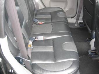 2004 Mazda Demio Pictures