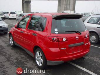 2004 Mazda Demio Photos