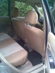 2004 Mazda Demio Pictures