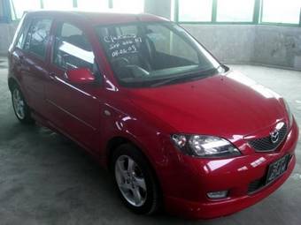 2004 Mazda Demio Pics