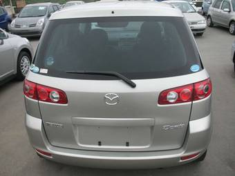 2004 Mazda Demio Photos