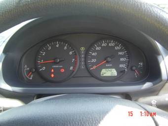 2004 Mazda Demio Pictures