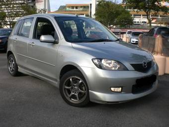 2004 Mazda Demio