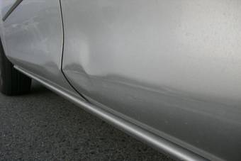 2004 Mazda Demio Images