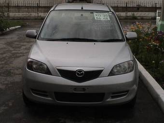 2004 Mazda Demio Photos