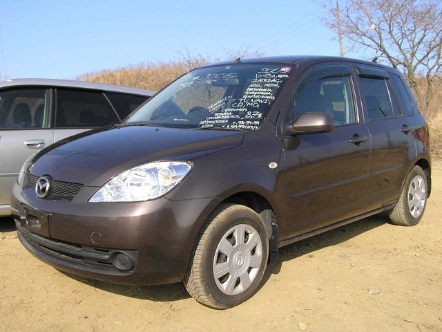 2005 Mazda Demio