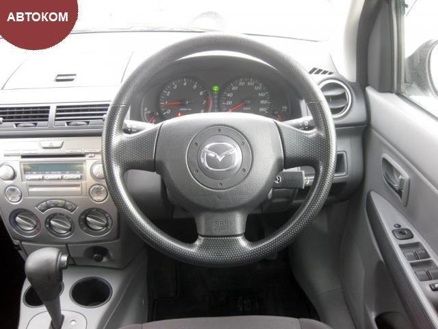 2005 Mazda Demio