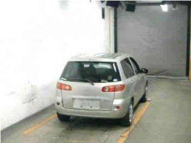 2005 Mazda Demio