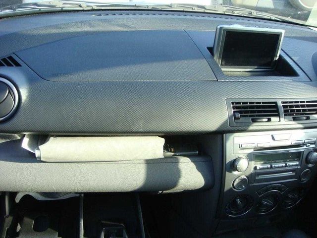 2005 Mazda Demio