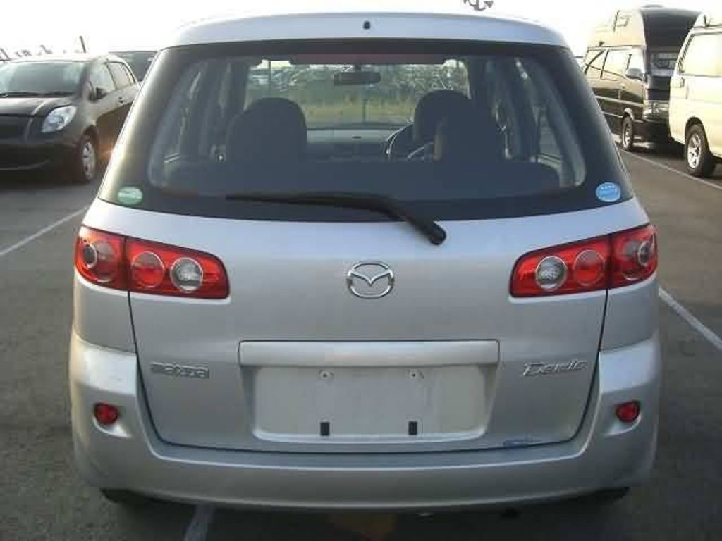 2005 Mazda Demio
