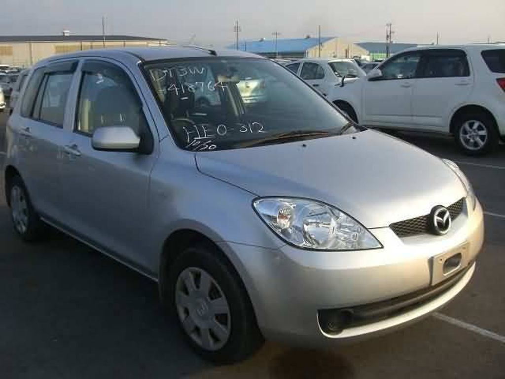 2005 Mazda Demio