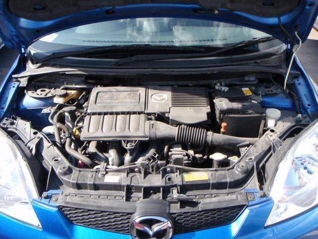 2005 Mazda Demio