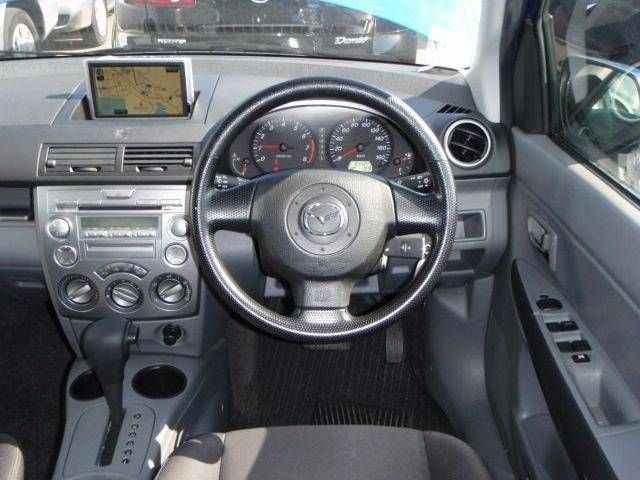 2005 Mazda Demio
