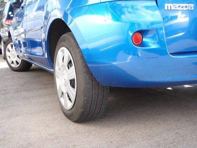 2005 Mazda Demio