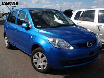 2005 Mazda Demio Pics