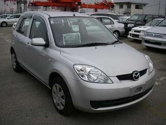 2005 Mazda Demio Pictures