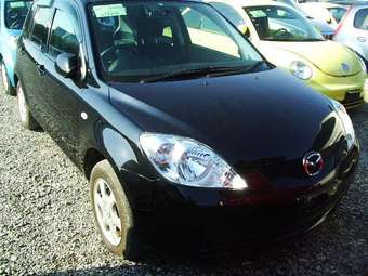 2005 Mazda Demio Photos