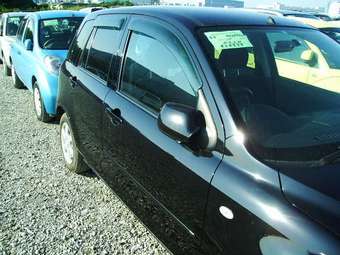 2005 Mazda Demio Pictures