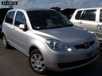 2005 Mazda Demio Pictures