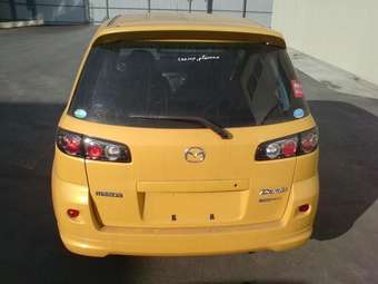 2005 Mazda Demio Photos