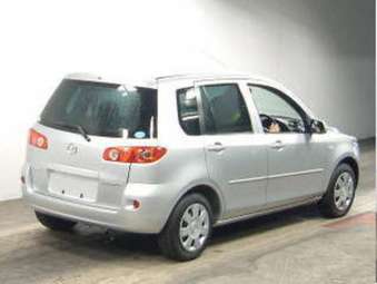 2005 Mazda Demio Photos