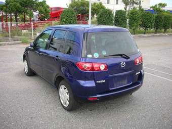 2005 Mazda Demio Images