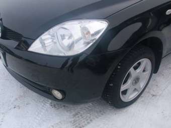 2005 Mazda Demio Pictures