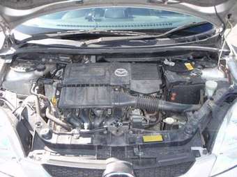 2005 Mazda Demio Pictures