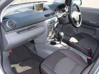 2005 Mazda Demio Wallpapers