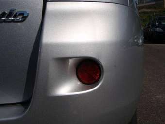 2005 Mazda Demio Pictures